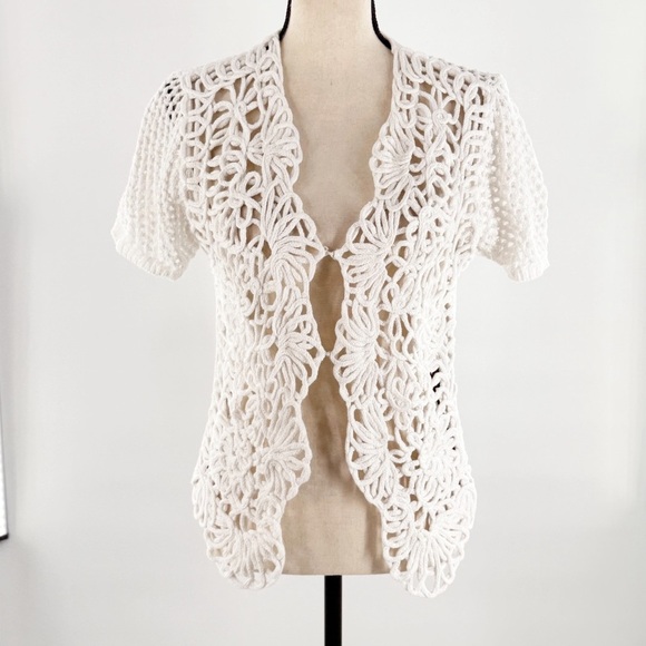 White Open Knit Crochet Cardigan Short Sleeve Boho Festival Top M - Picture 10 of 10